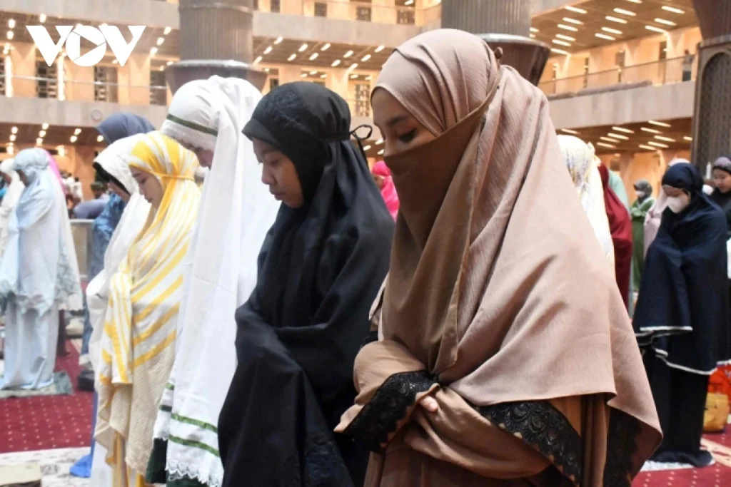 Khám phá sự đa dạng tôn giáo ở Indonesia